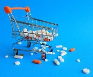 Каким требованиям должны соответствовать лекарственные средства, чтобы продавать их через публичные закупки