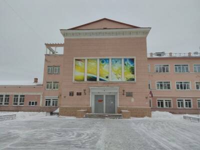 В Челябинске вновь массово эвакуируют школы