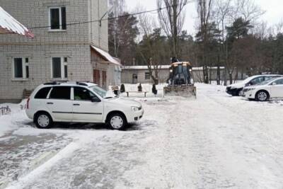 В Курске шесть УК должны оплатить штраф за плохую уборку дворов от снега и наледи