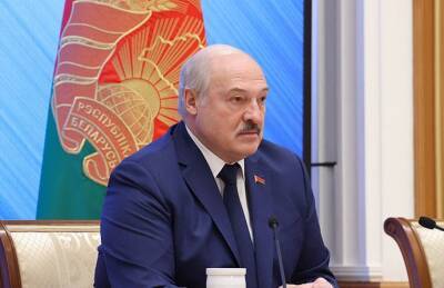 Лукашенко: из-за этих безумцев бчб-шных отмели родной язык