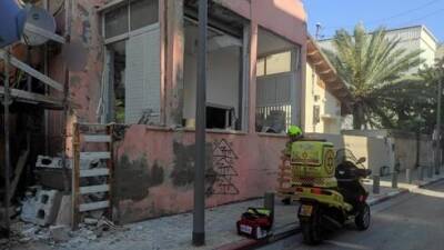 Трагедия в Тель-Авиве: в доме рухнул потолок, погиб человек, еще один пострадал