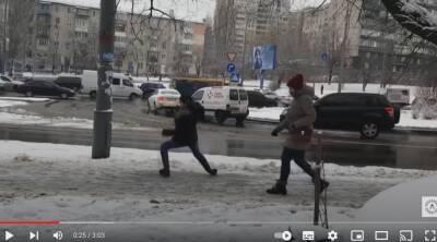Сергей Шнуров выпустил третий клип, он посвящен гололеду в Петербурге