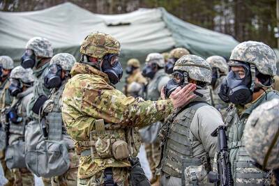 Столтенберг: НАТО не будет размещать войска на Украине