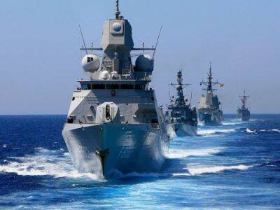РФ начала военные учения и маневры в Баренцевом море и Атлантическом и Тихом океанах