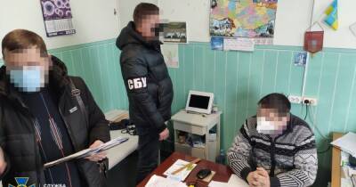 Силовики задержали фальсификаторов COVID-сертификатов, возглавляемых депутатом одного из райсоветов Харьковщины