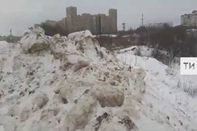 С начала зимы в Татарстане обнаружили 15 незаконных снежных свалок