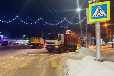 За ночь с территории Рязани убрали более 5000 кубометров снега