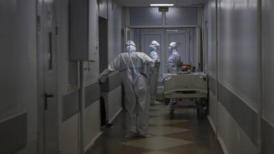 В Москве из-за роста заболеваемости COVID-19 остановлена плановая госпитализация в детские больницы