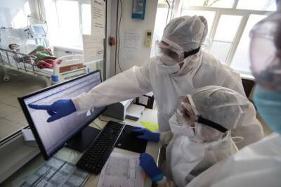 В РФ за сутки выявлены рекордные за пандемию почти 74,7 тыс. новых случаев COVID-19