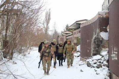 Разведка ЛДНР: Украинские власти распорядились уточнить списки граждан для эвакуации из прифронтовых районов