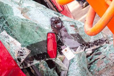 Житель Сургута попал под колеса автомобиля