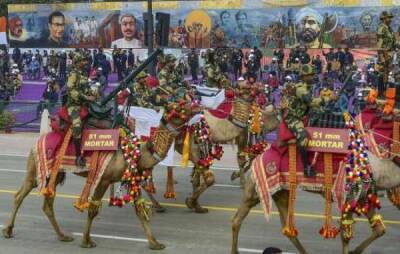 С ракетами и верблюдами: Индия показала мощь на военном параде