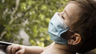 Инфекционист Безуглая назвала пневмонию самым частым осложнением после COVID-19 у детей