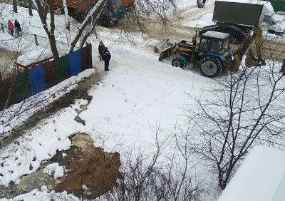 Из-за прорыва водопровода на двух улицах Рязани до конца дня отключили воду