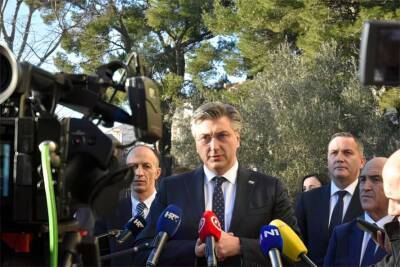 Премьер Хорватии извинился за оскорбительные речи перед украинцами