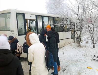 Четырнадцать человек пострадали в ДТП с автобусом в Петербурге