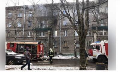 В МЧС рассказали подробности пожара в доме на Большеохтинском проспекте