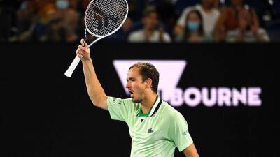 Теннисист Медведев победил в четвертьфинале Australian Open