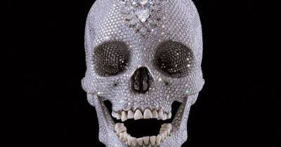 Виктор Пинчук - Художник Дэмиен Херст рассказал, что произошло с бриллиантовым черепом за 100 миллионов долларов - focus.ua - Украина - Лондон