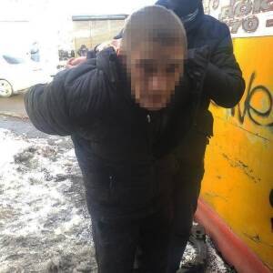 Полиция задержала жителя Никополя, который грабил женщин в Запорожье. Фото