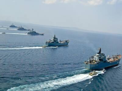 Участвуют более 20 кораблей. Россия начала военные учения в Черное море