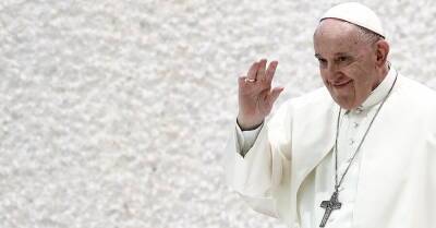 Папа Римский призвал мир молиться за "многострадальный" украинский народ