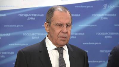 Острые темы дипломатии осветил в Думе министр Сергей Лавров