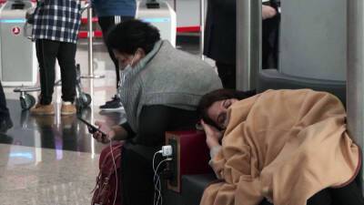 Прокуратура проверит соблюдение прав пассажиров в аэропорту Стамбула