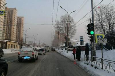В Новосибирске водитель Mitsubishi сбил 13-летнюю девочку