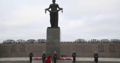 Путин посетит Пискаревское кладбище в день снятия блокады Ленинграда