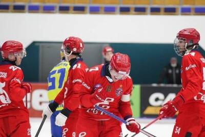 Хоккеисты «Енисея» разгромили на выезде новосибирский «Сибсельмаш»