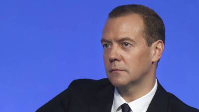 Медведев: договоренности по гарантиям безопасности помогут избежать войны