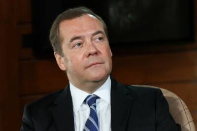 Медведев считает, что ядерная доктрина РФ не нуждается в пересмотре