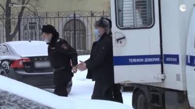 Посольство США следит за ситуацией с задержанием избившего полицейского в Воронеже американца