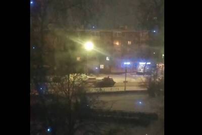 В ночь на 27 января на улице Чкалова в Рязани прошла колонна танков