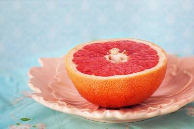 Защищает сердце и замедляет старение: Диетолог Зеленцова раскрыла пользу грейпфрута