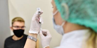 С 28 января в Ленобласти стартует вакцинация подростков от COVID-19