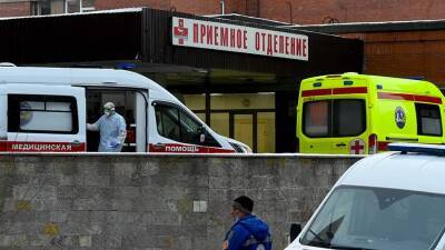 Песков заявил о важности контроля динамики госпитализаций при «Омикроне»