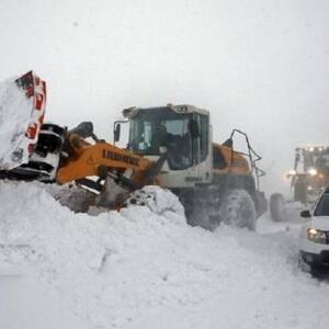 Снегопады в Турции заблокировали более 5 тысяч дорог. Фото