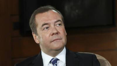 Зампредседателя СБ Медведев заявил о сковывающих независимость Европы «узах НАТО»