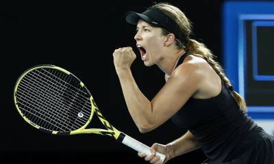 Коллинс стала второй финалисткой Australian Open после победы над Швентек