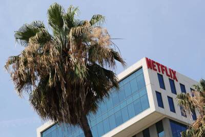Билл Экман купил акции Netflix на $1 млрд после их краха