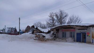 В Рыбновском районе из-за снега обрушилась крыша магазина