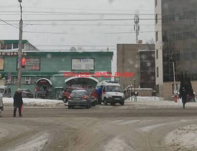 В Смоленске водитель иномарки оказался в больнице после ДТП