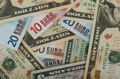 Курс евро опустился ниже 87 рублей
