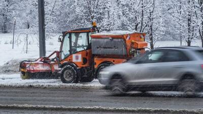Минтранс Подмосковья призвал водителей к осторожности из-за снегопада