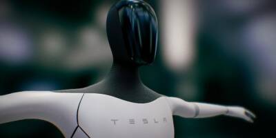 Илон Маск предложил использовать роботов-гуманоидов на заводах Tesla вместо людей