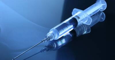 Бустерные прививки могут сократить уровень госпитализации в Европе минимум на полмиллиона