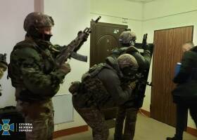Гражданам Украины разрешили использовать табельное стрелковое оружие