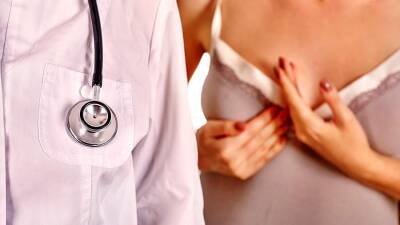 Онколог назвала главные факторы развития рака груди